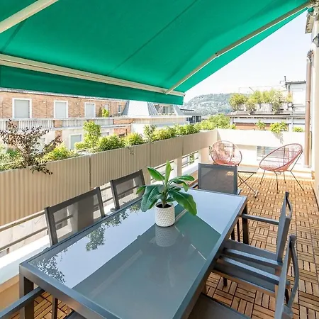 Spacious Penthouse With Terrace In The Heart Of