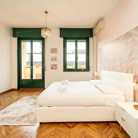 Spacious Penthouse With Terrace In The Heart Of Apartment