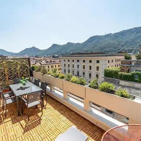 Spacious Penthouse With Terrace In The Heart Of Apartment